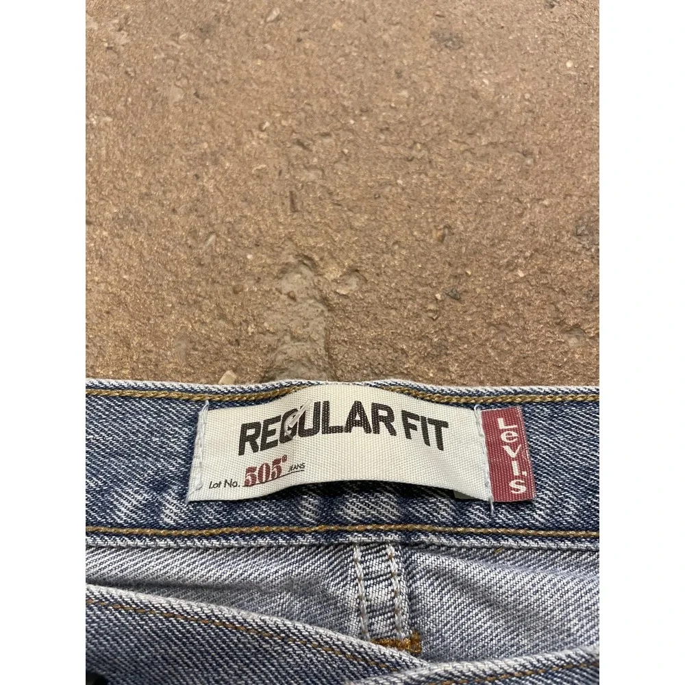 Levis 505‎ Jeans Mens 40x30 Blue Regular Fit Straight Leg Zip Fly Medium Wash